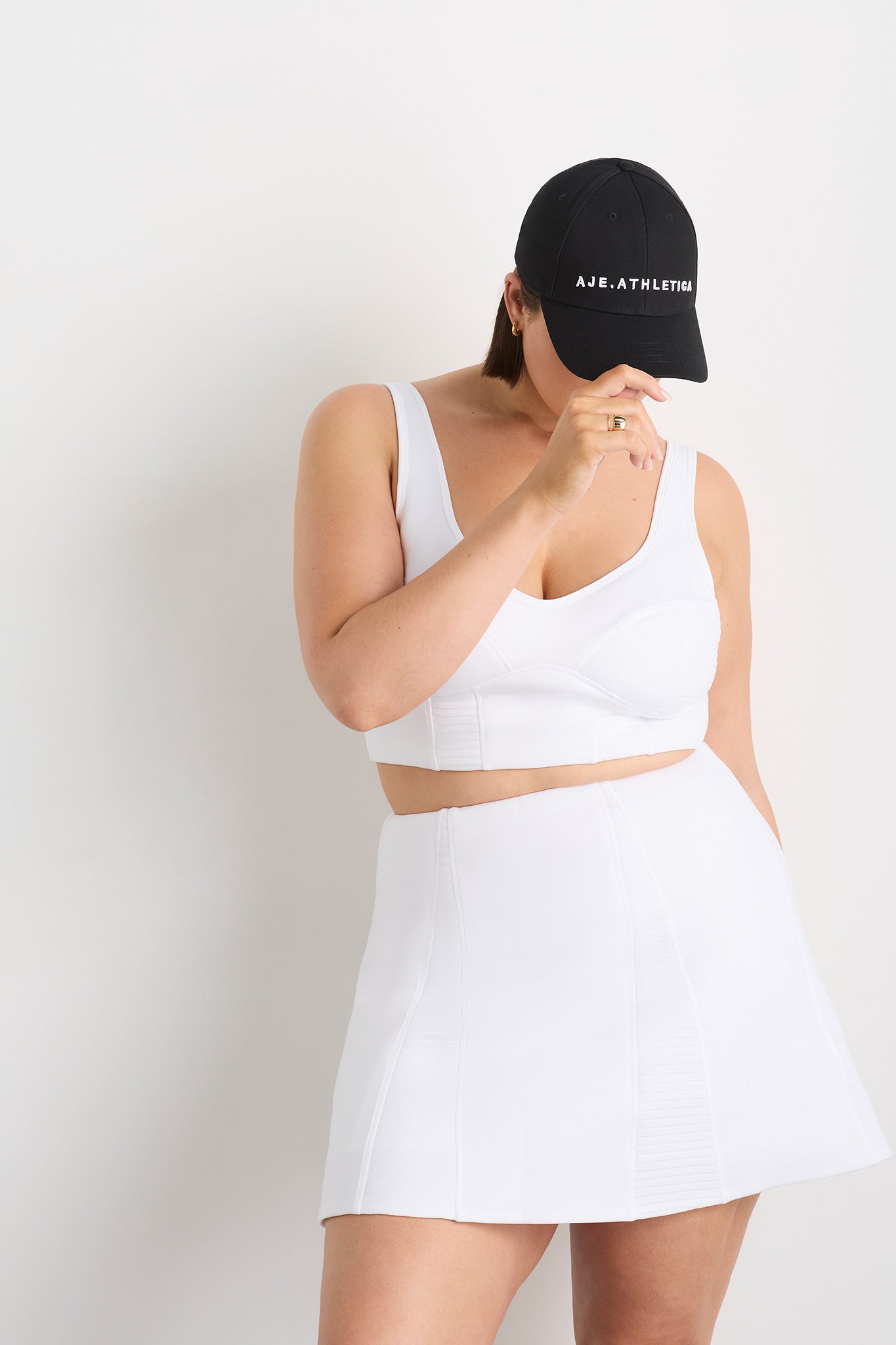 size: 16