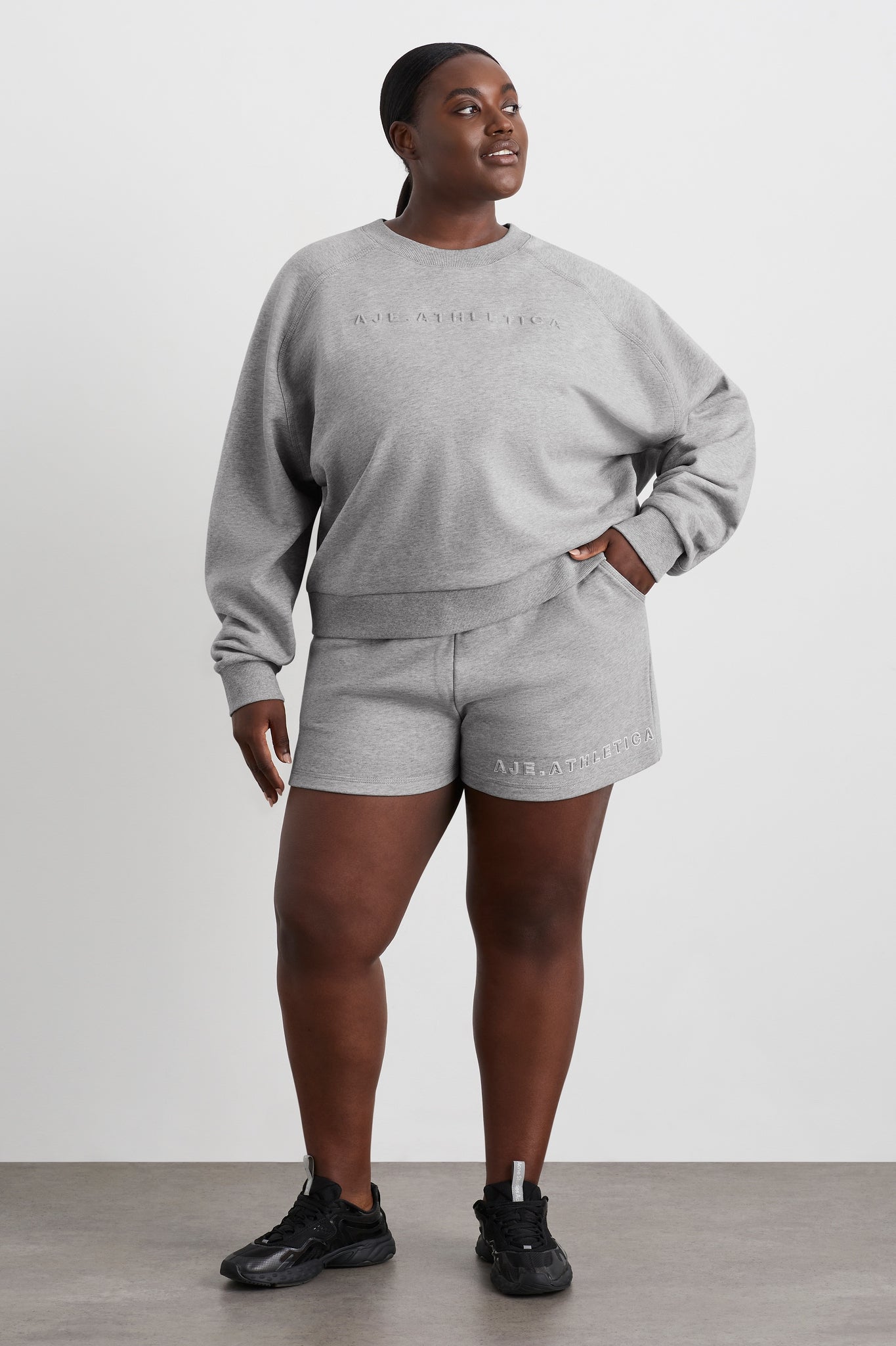 size: 16