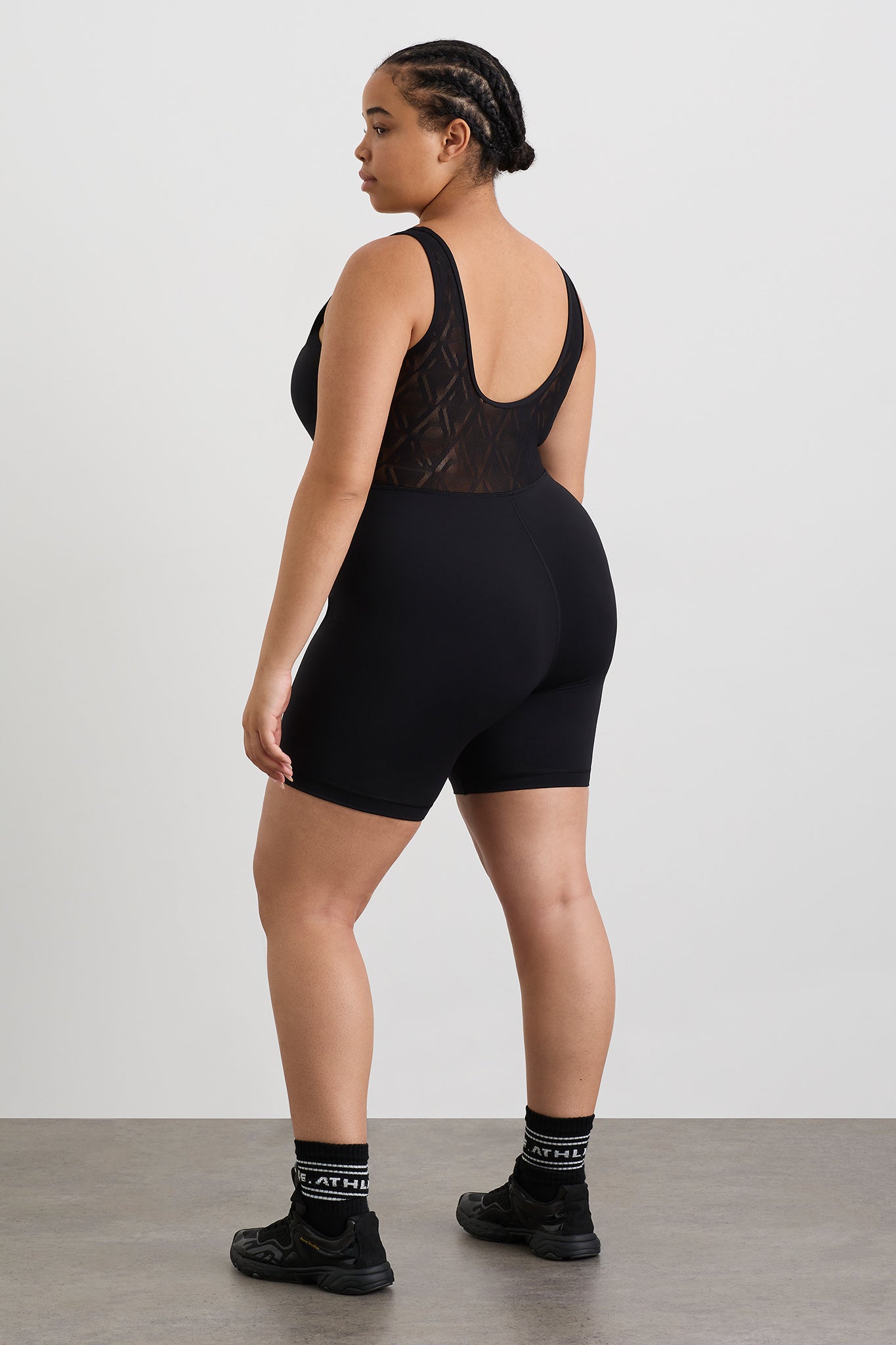 size: 16
