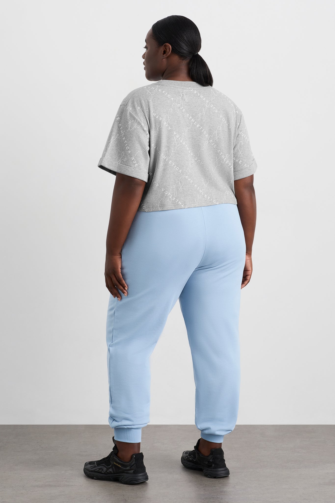 size: 16