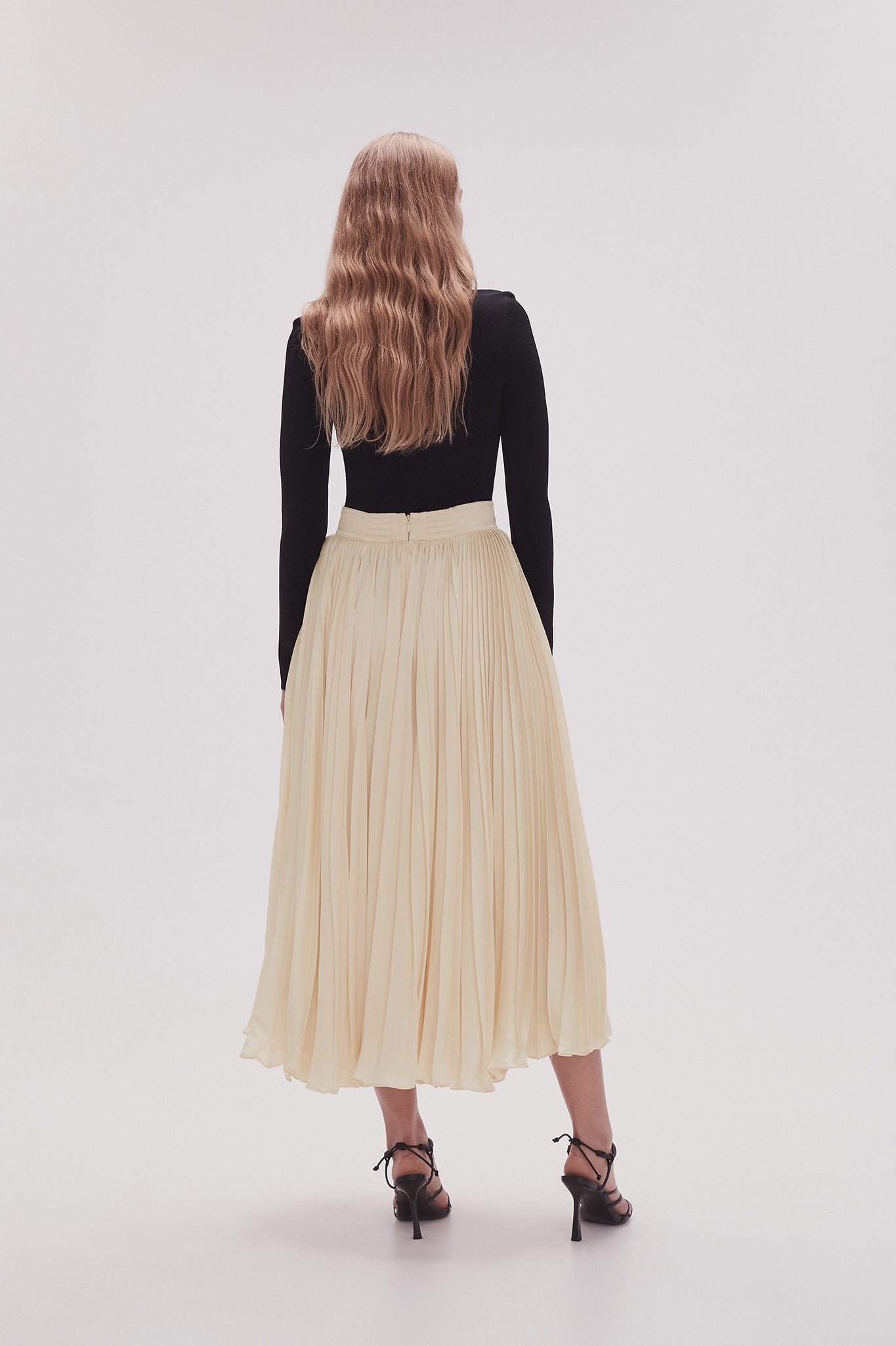 5 Steps for Maintaining Your Pleated Skirts - Butler Luxury