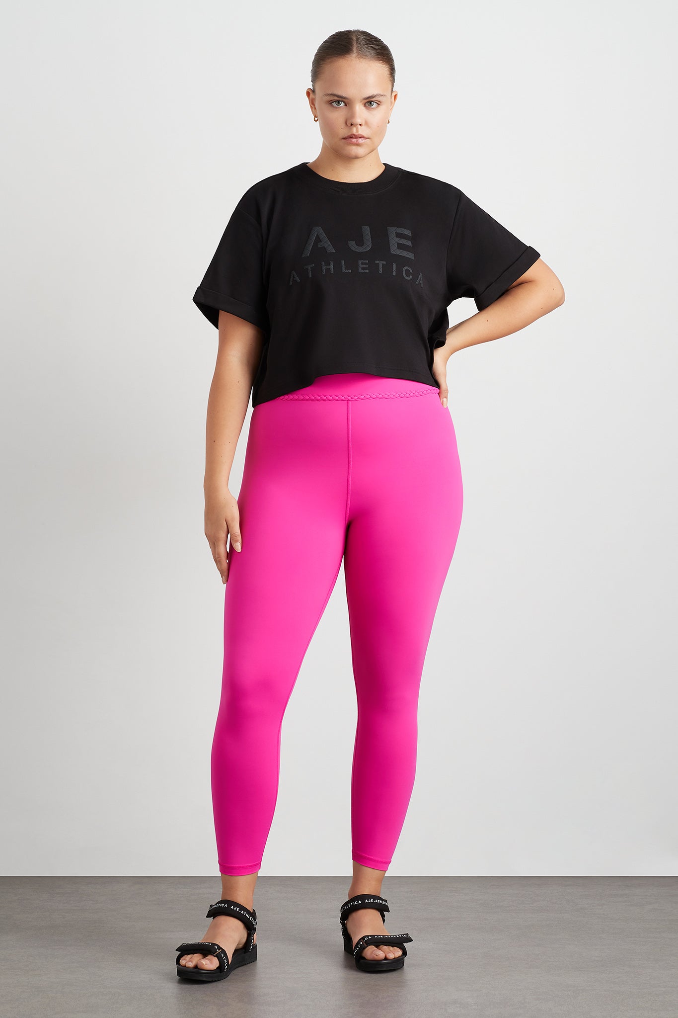 size: 16
