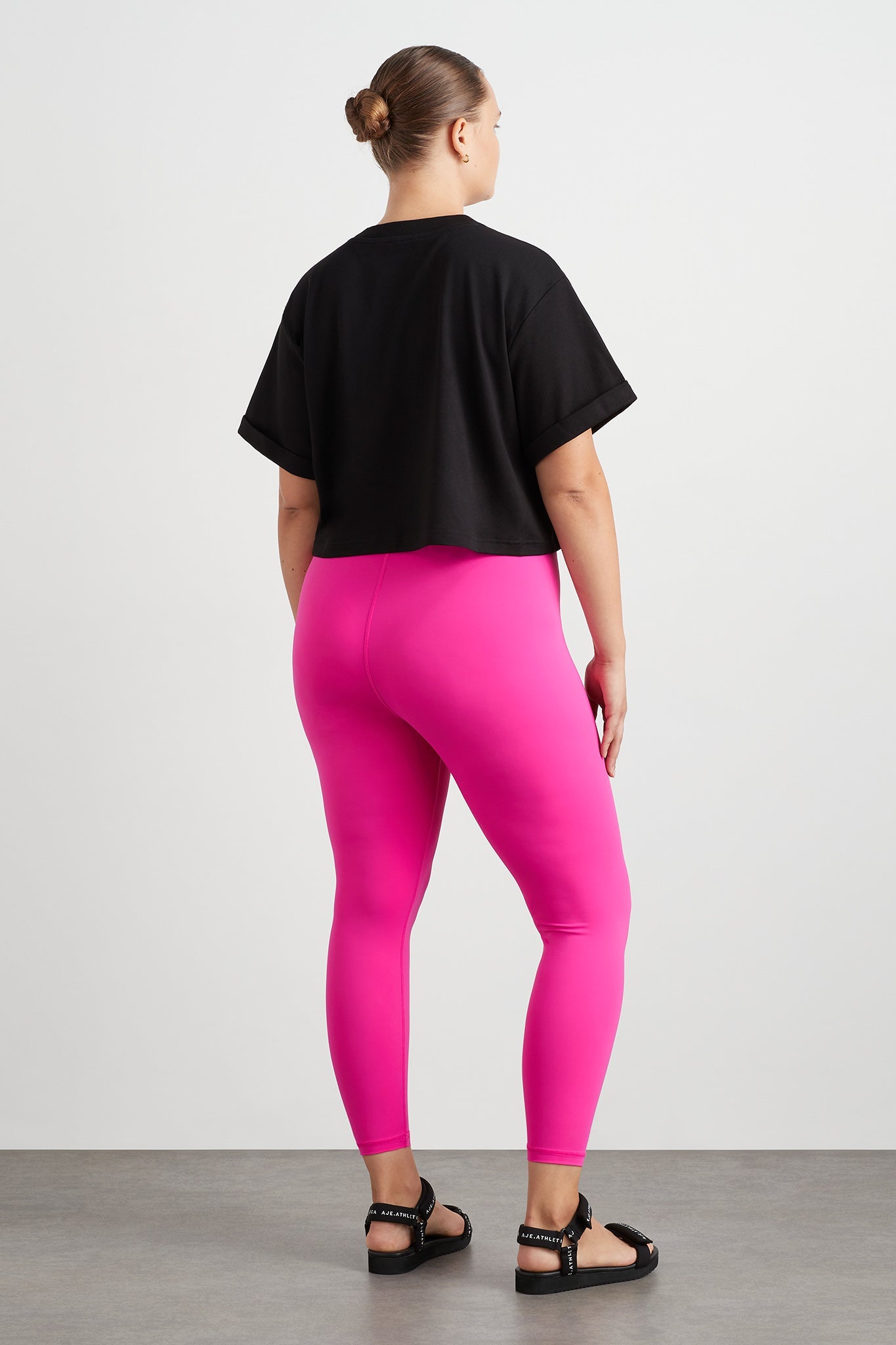 size: 16