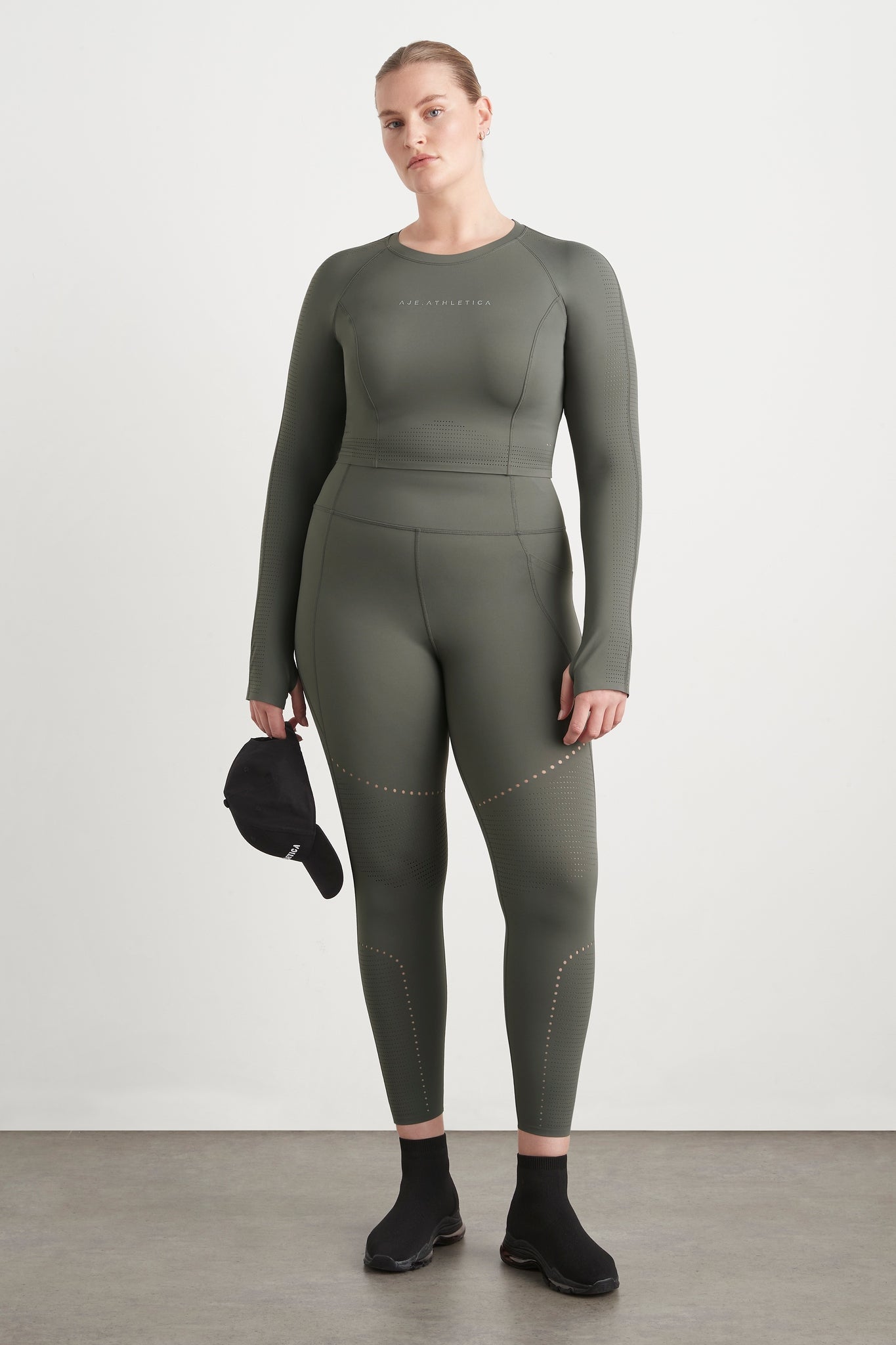 Size: 16