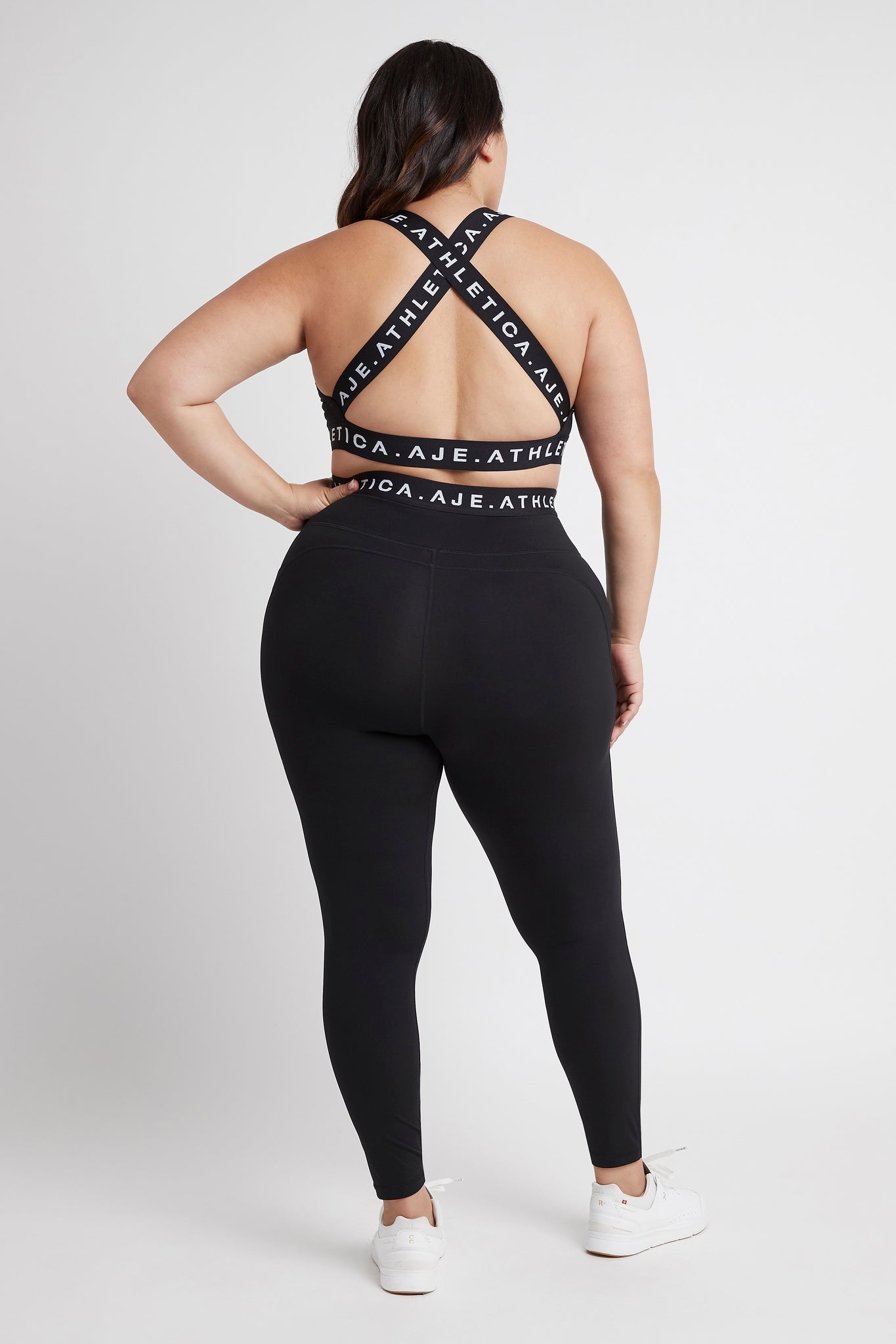 size: 16