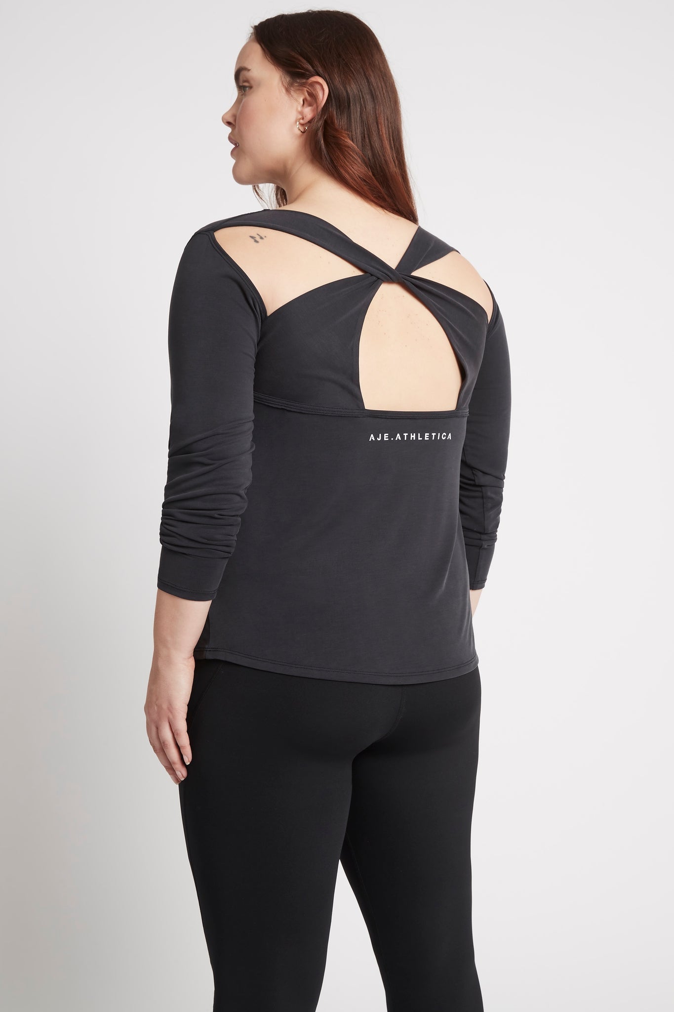 size: 16