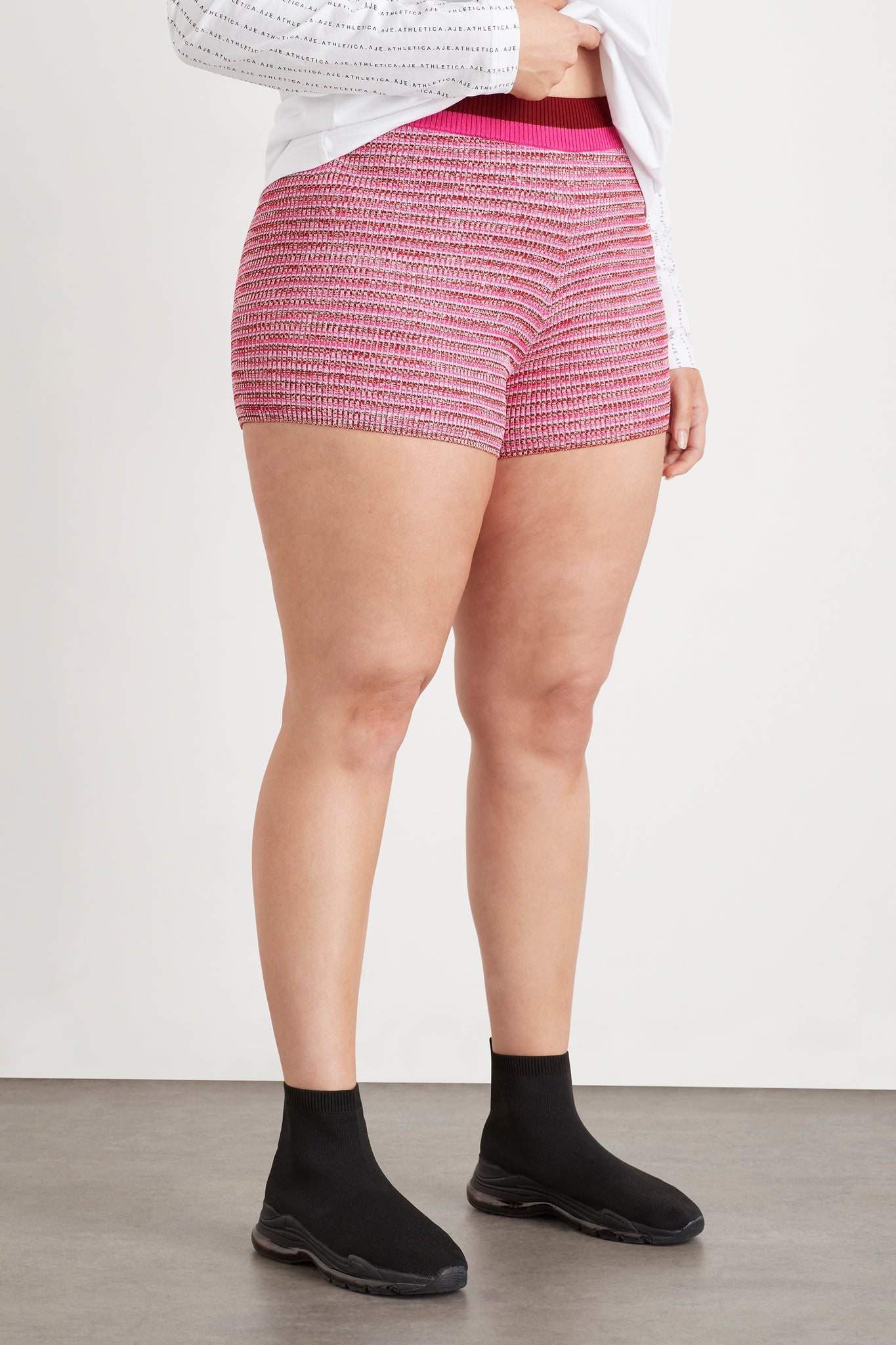 size: 16