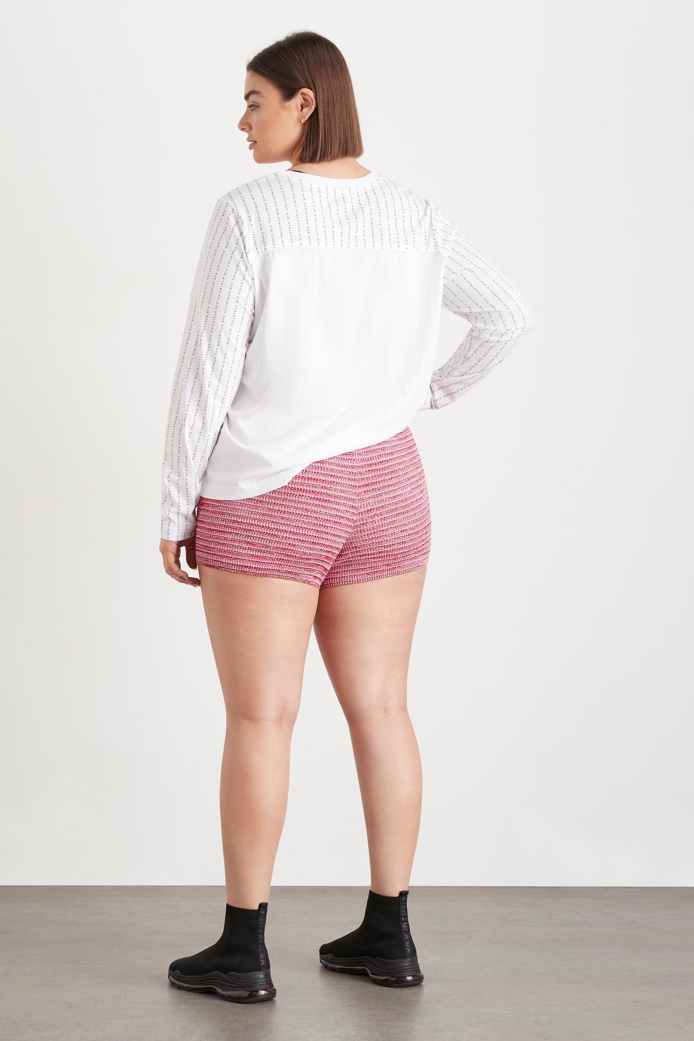 size: 16