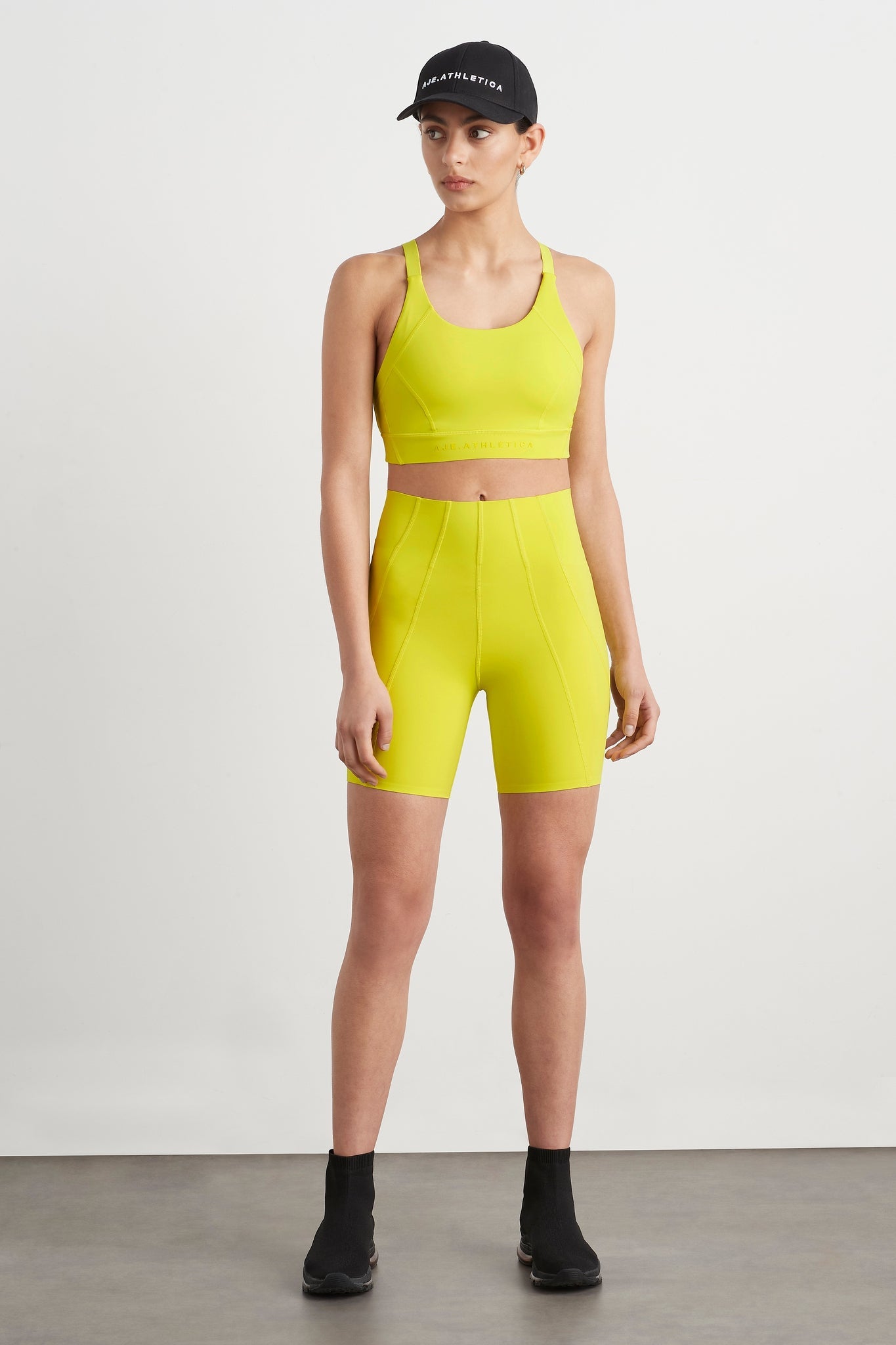 Size: 8