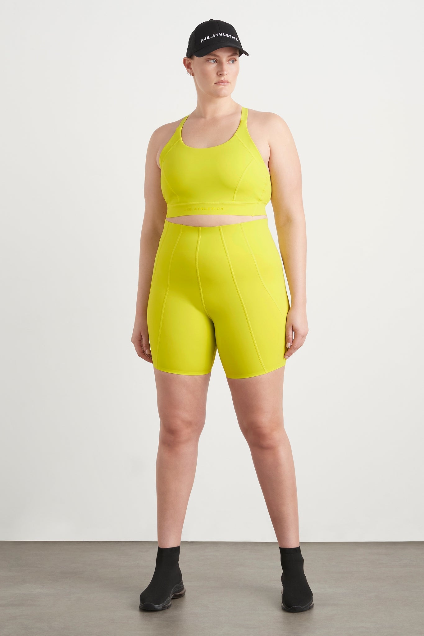 Size: 16