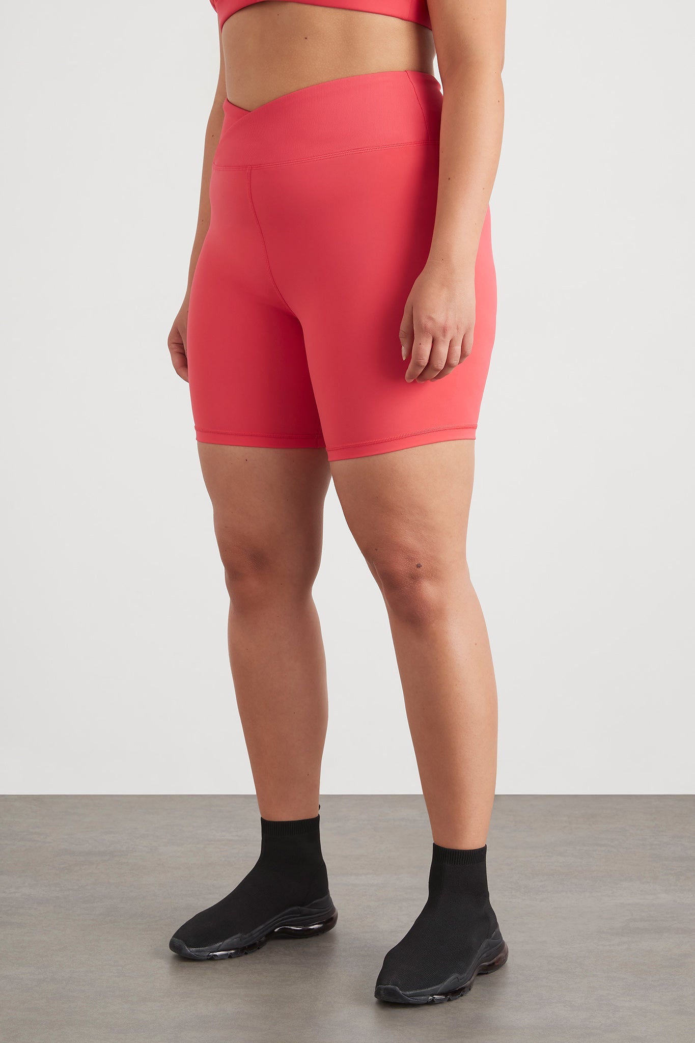 size: 16