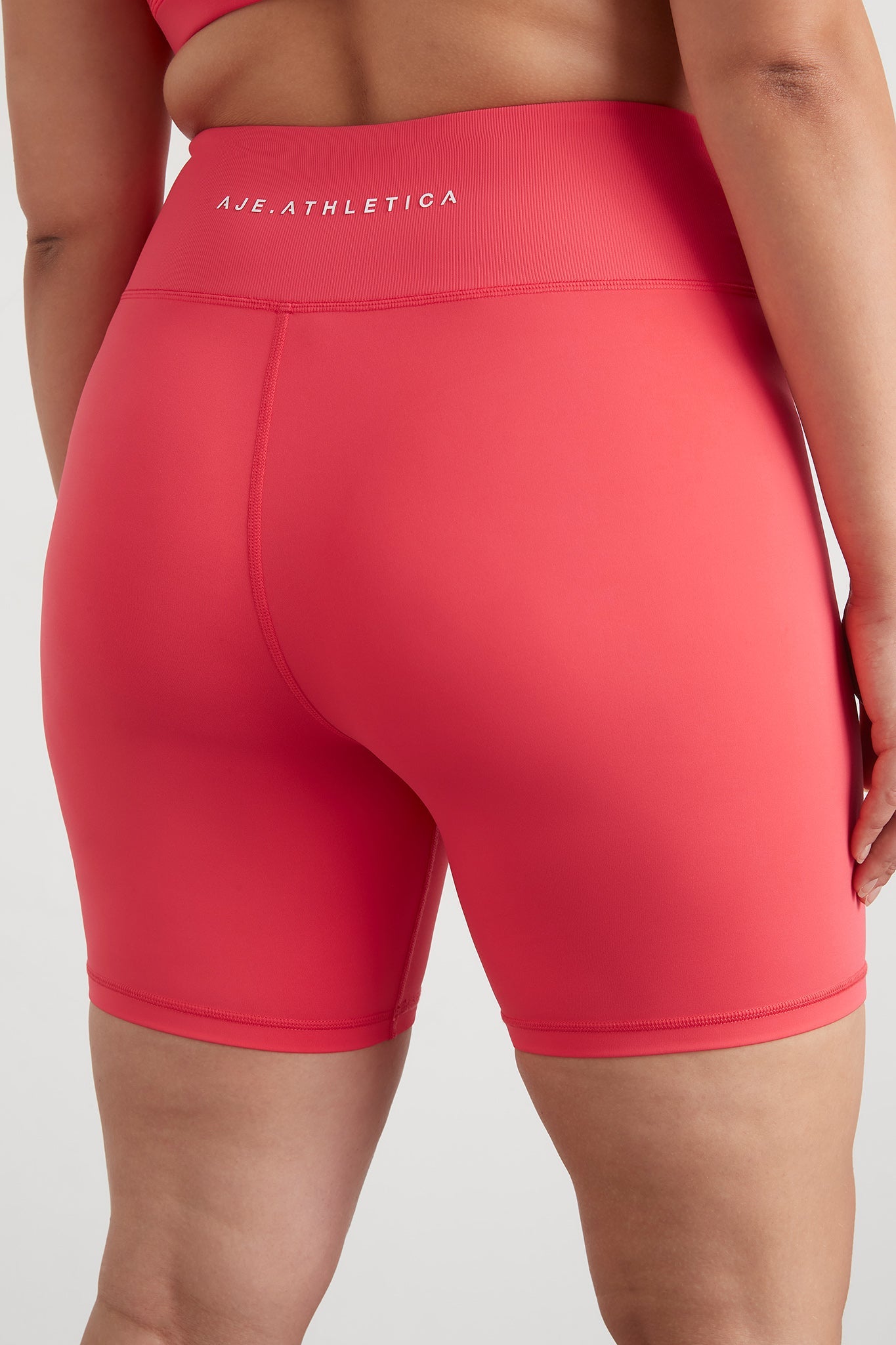 size: 16